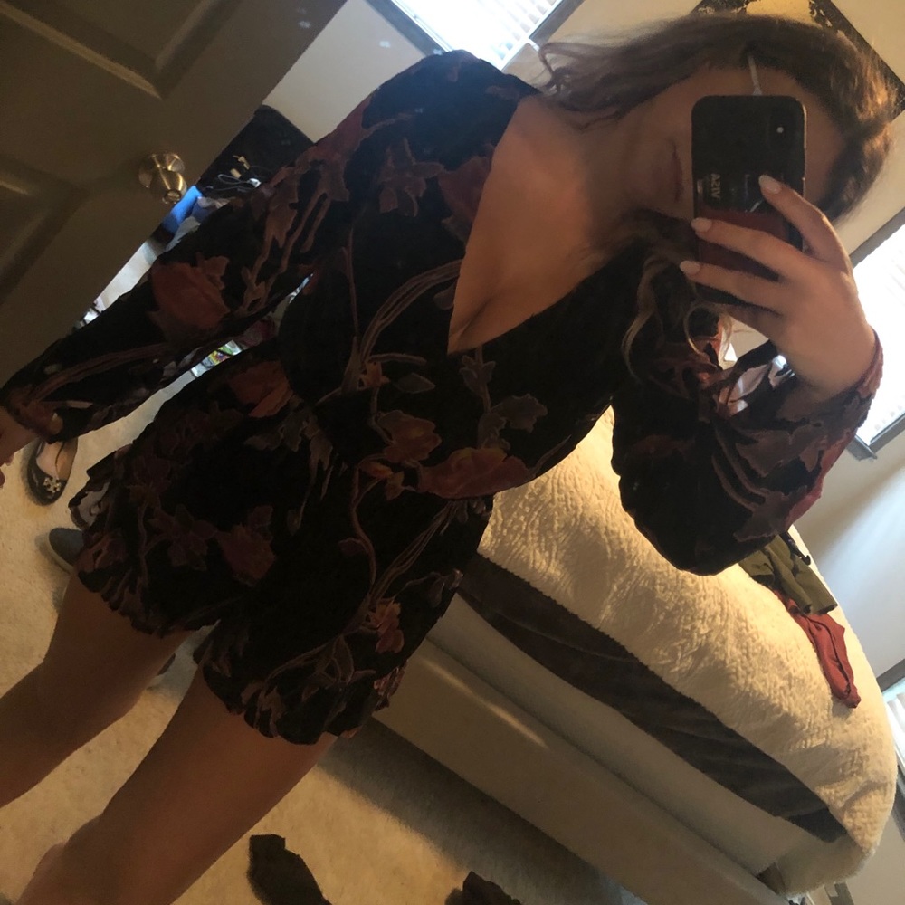 Black / Floral Romper